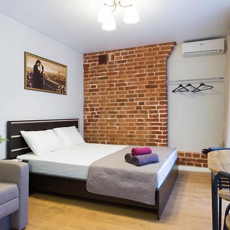 Studio Near Metro Yaroslava Mudroho, Universytet - Mykoly Khvylovoho Str 5-3 Kharkiv Eksteriør bilde