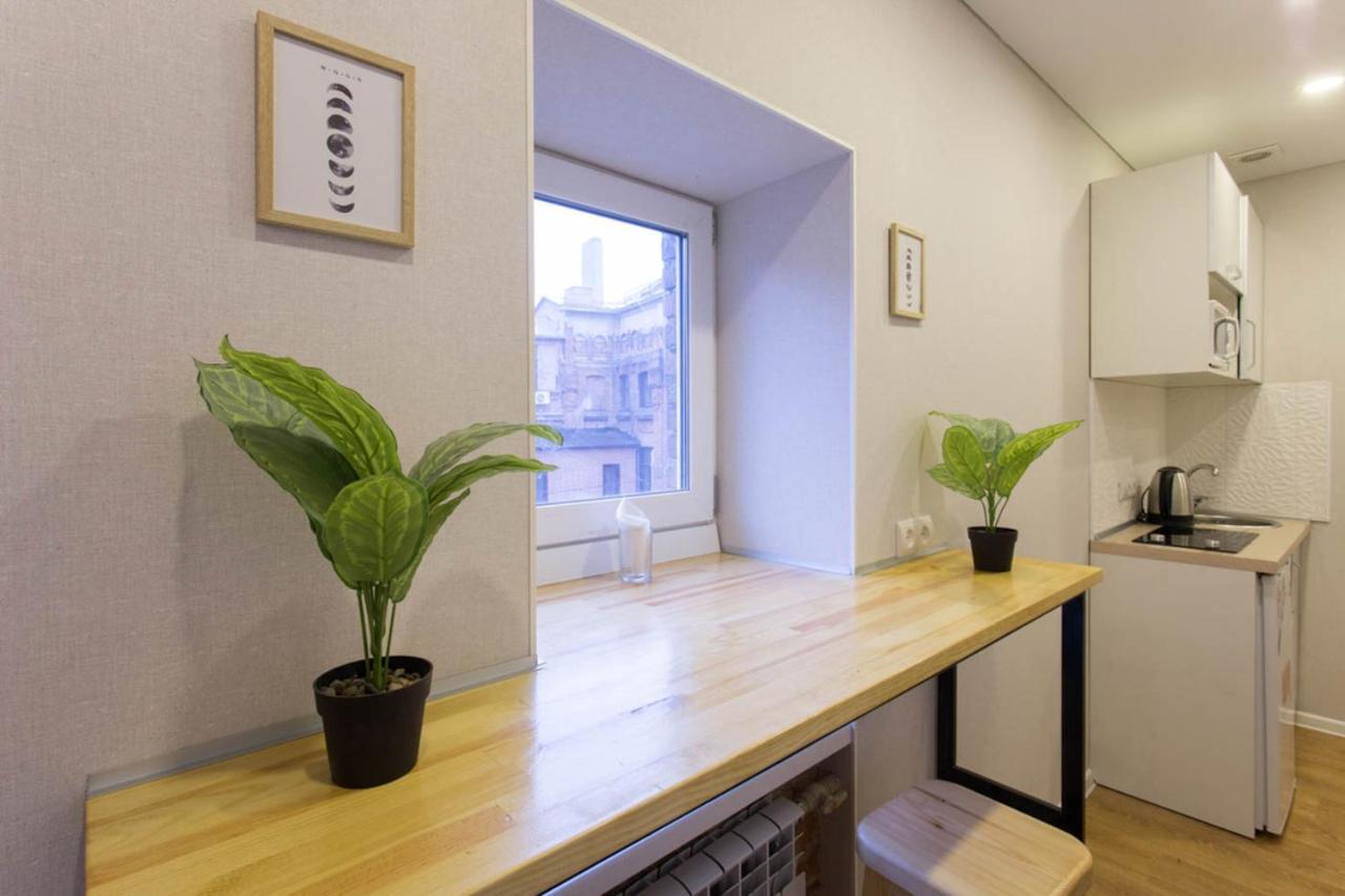 Studio Near Metro Yaroslava Mudroho, Universytet - Mykoly Khvylovoho Str 5-3 Kharkiv Eksteriør bilde