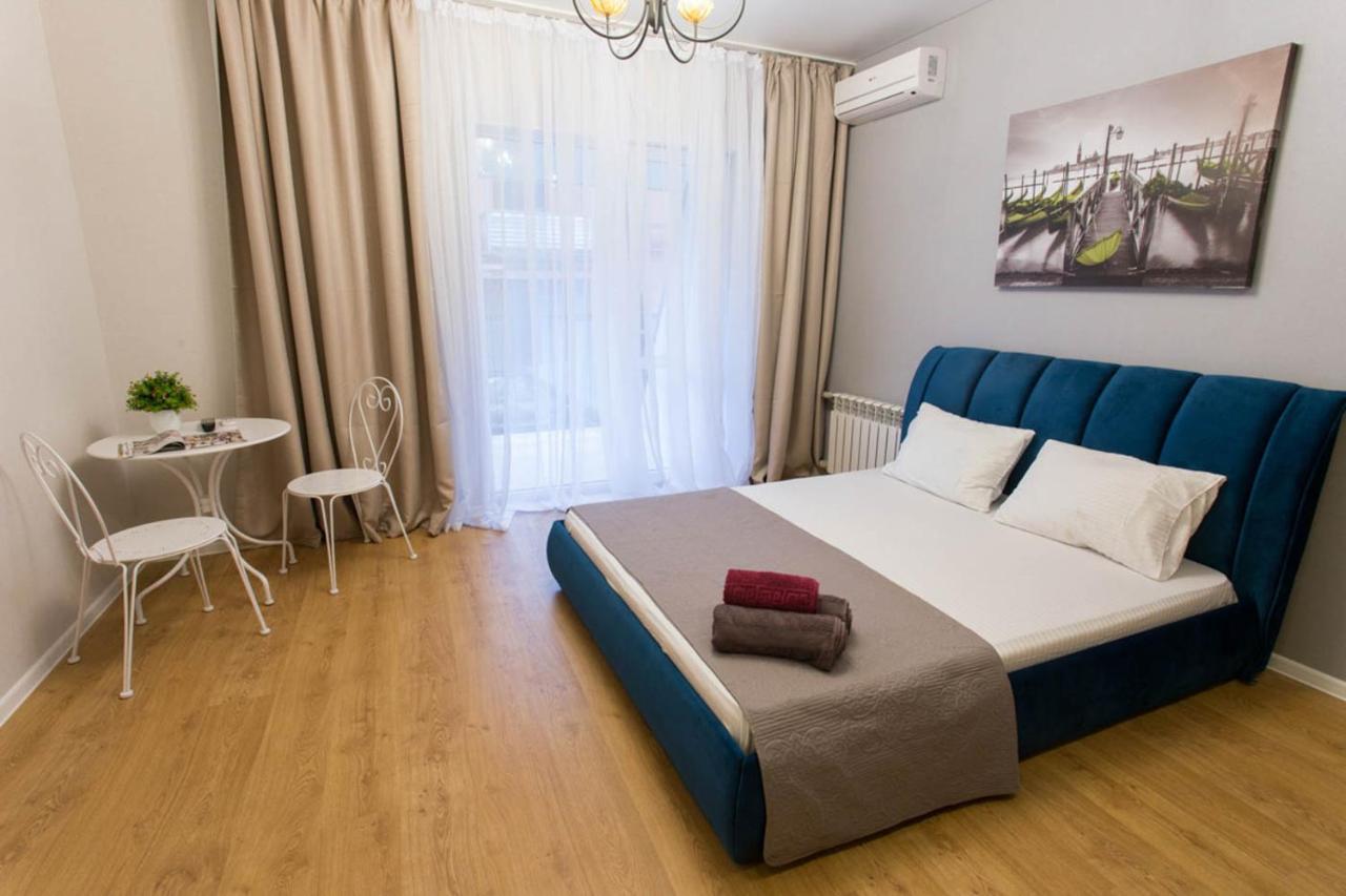 Studio Near Metro Yaroslava Mudroho, Universytet - Mykoly Khvylovoho Str 5-3 Kharkiv Eksteriør bilde