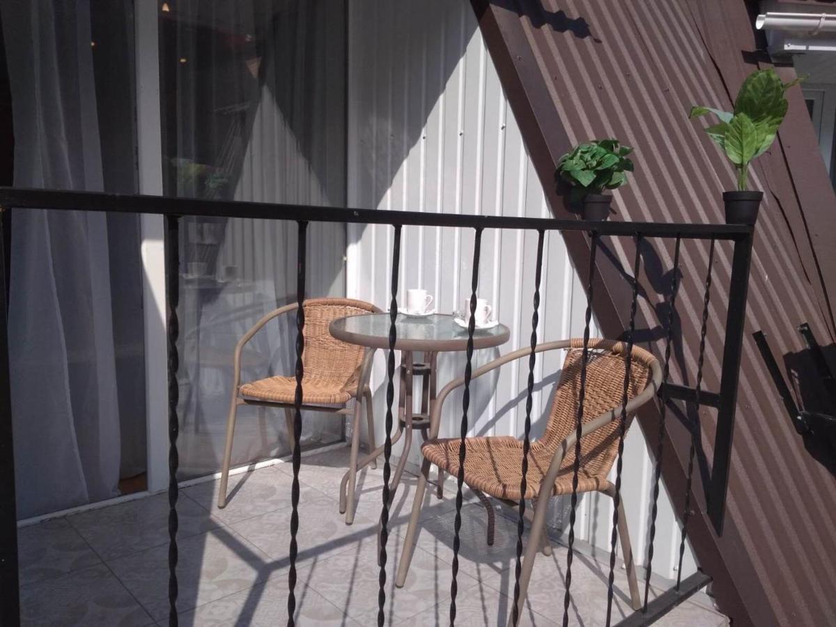Studio Near Metro Yaroslava Mudroho, Universytet - Mykoly Khvylovoho Str 5-3 Kharkiv Eksteriør bilde