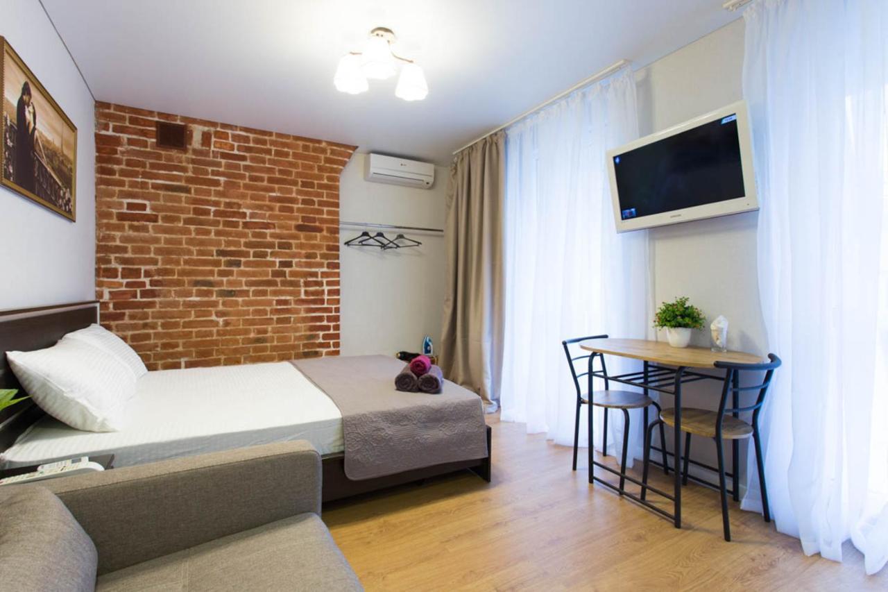 Studio Near Metro Yaroslava Mudroho, Universytet - Mykoly Khvylovoho Str 5-3 Kharkiv Eksteriør bilde