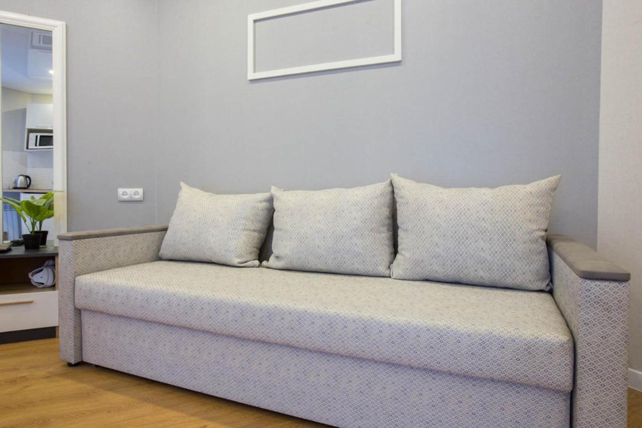 Studio Near Metro Yaroslava Mudroho, Universytet - Mykoly Khvylovoho Str 5-3 Kharkiv Eksteriør bilde
