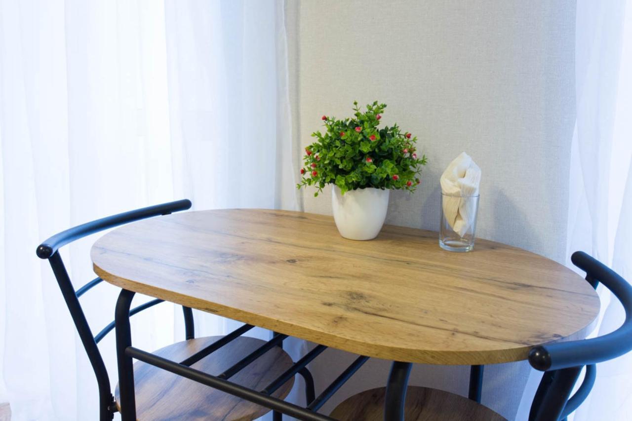 Studio Near Metro Yaroslava Mudroho, Universytet - Mykoly Khvylovoho Str 5-3 Kharkiv Eksteriør bilde