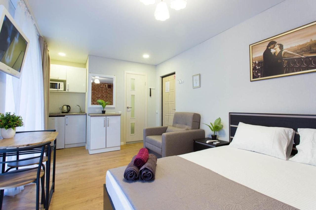 Studio Near Metro Yaroslava Mudroho, Universytet - Mykoly Khvylovoho Str 5-3 Kharkiv Eksteriør bilde