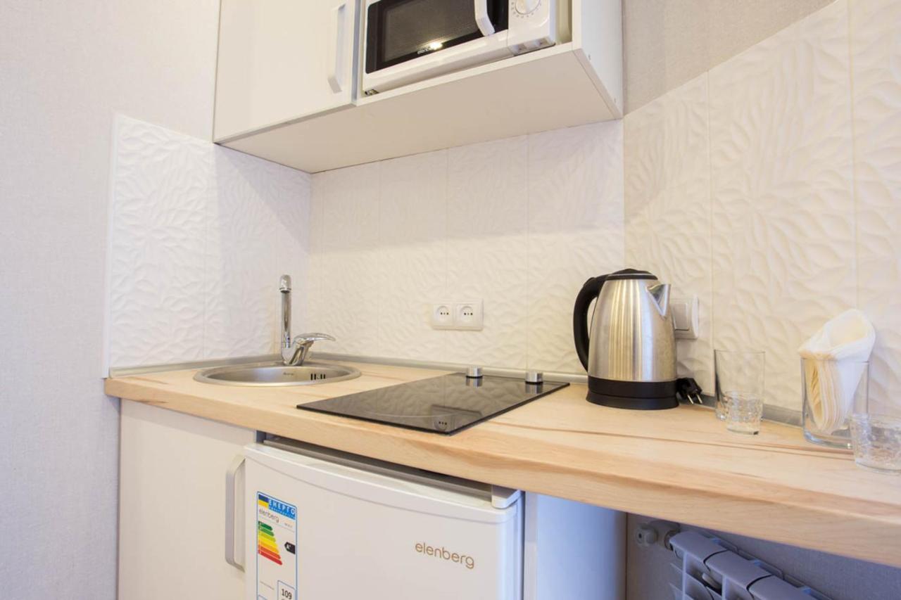Studio Near Metro Yaroslava Mudroho, Universytet - Mykoly Khvylovoho Str 5-3 Kharkiv Eksteriør bilde